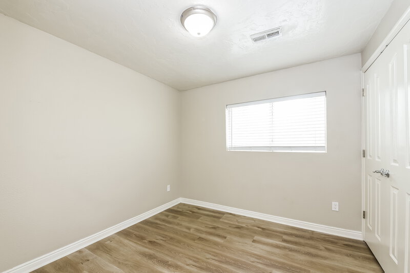 2,635/Mo, 1116 N Mustang Ln Saratoga Springs, UT 84045 Bedroom View 2
