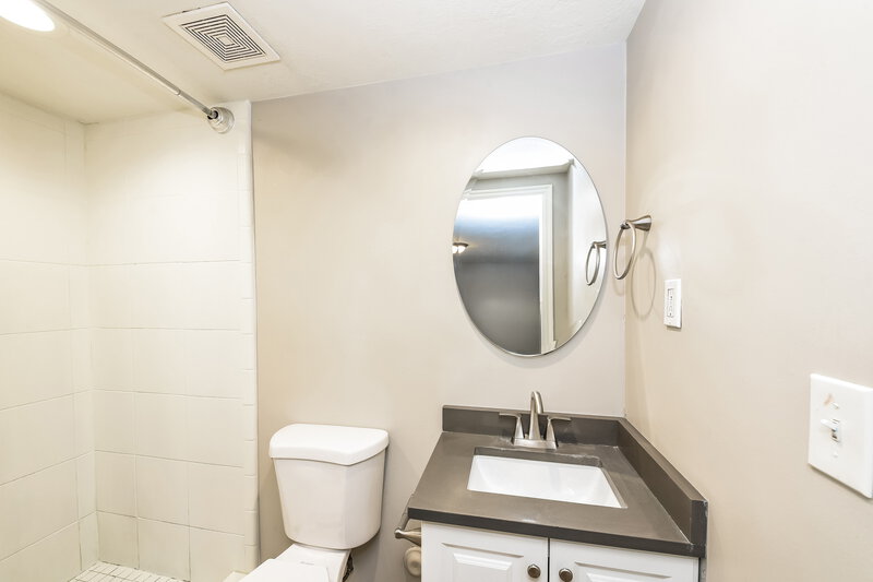 2,855/Mo, 8989 S 3900 W West Jordan, UT 84088 Bathroom View