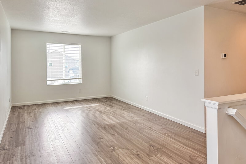 2,765/Mo, 4526 W 1150 S West Point, UT 84015 Living Room View 2