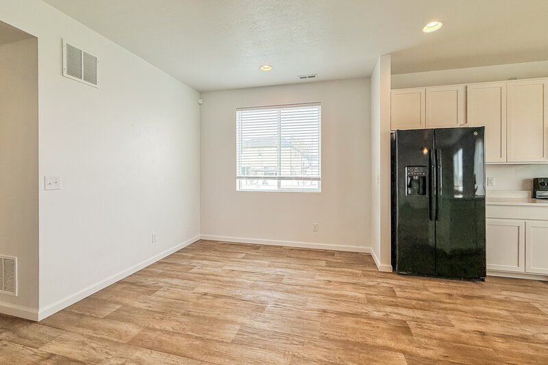 2,765/Mo, 4526 W 1150 S West Point, UT 84015 Dining Room View