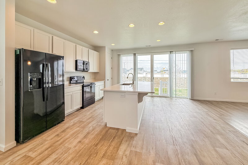 2,765/Mo, 4526 W 1150 S West Point, UT 84015 Kitchen View