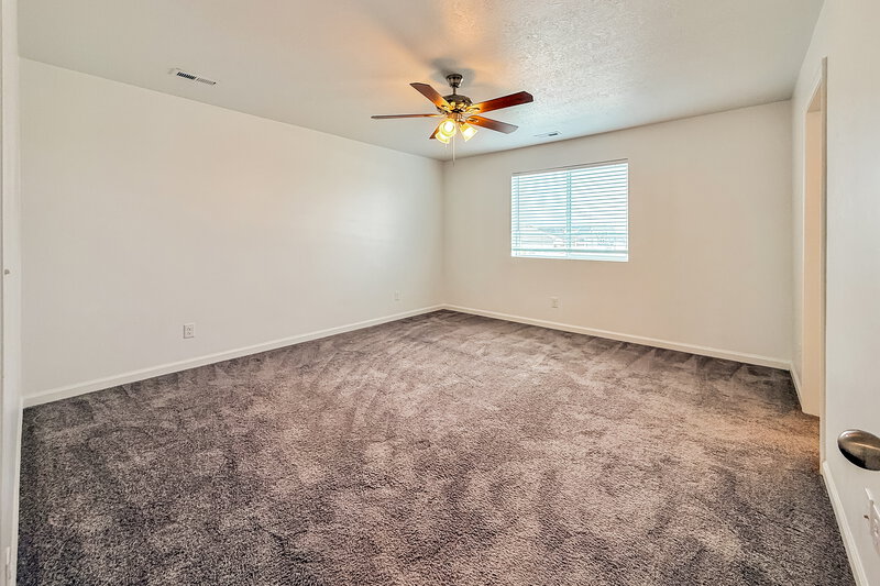 2,765/Mo, 4526 W 1150 S West Point, UT 84015 Main Bedroom View