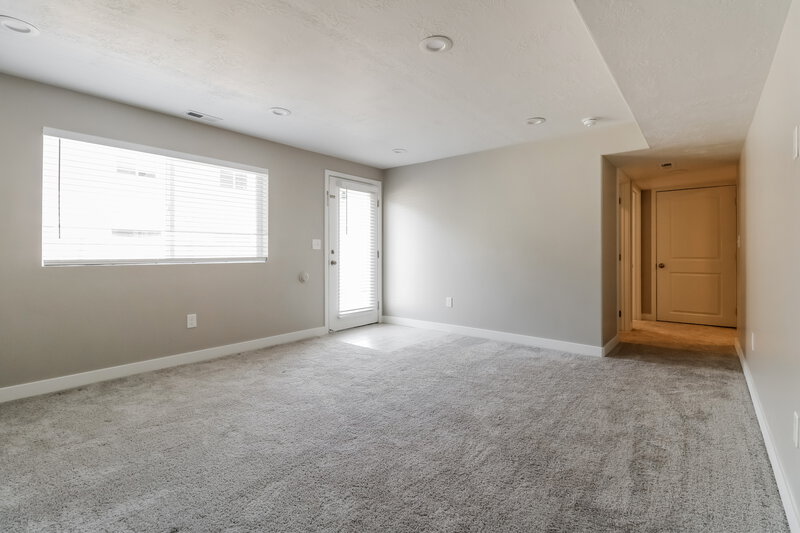2,860/Mo, 3073 S Red Pine Dr Saratoga Springs, UT 84045 Basement View