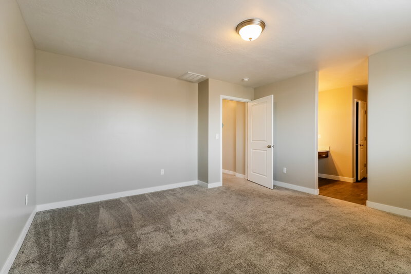 2,860/Mo, 3073 S Red Pine Dr Saratoga Springs, UT 84045 Basement View 2