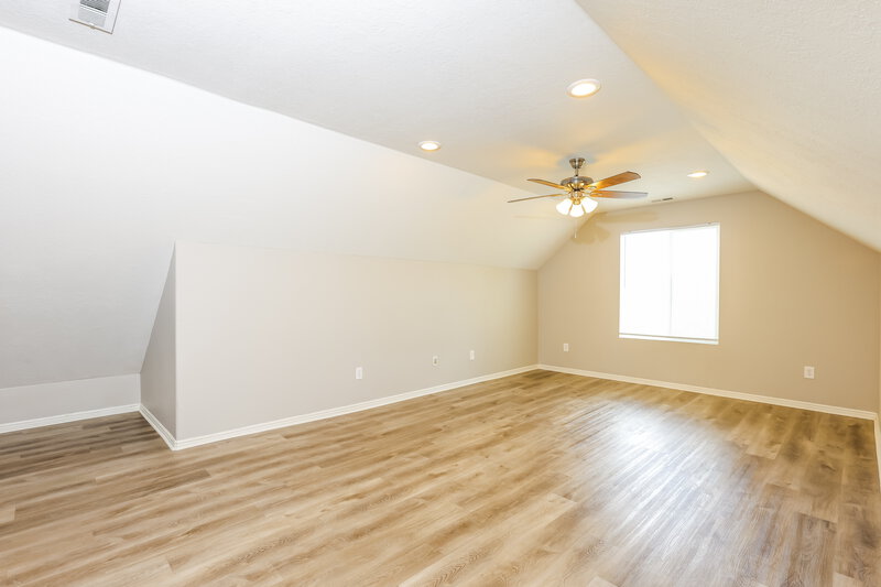 2,630/Mo, 137 E 1910 N Tooele, UT 84074 Main Bedroom View 2