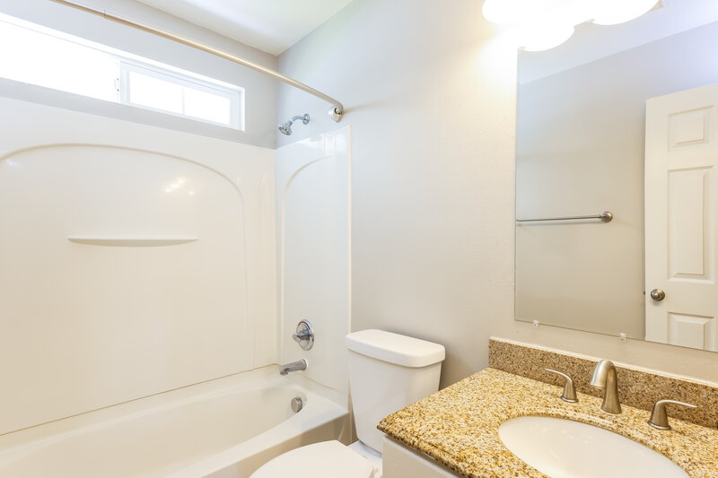 2,630/Mo, 137 E 1910 N Tooele, UT 84074 Bathroom View 2