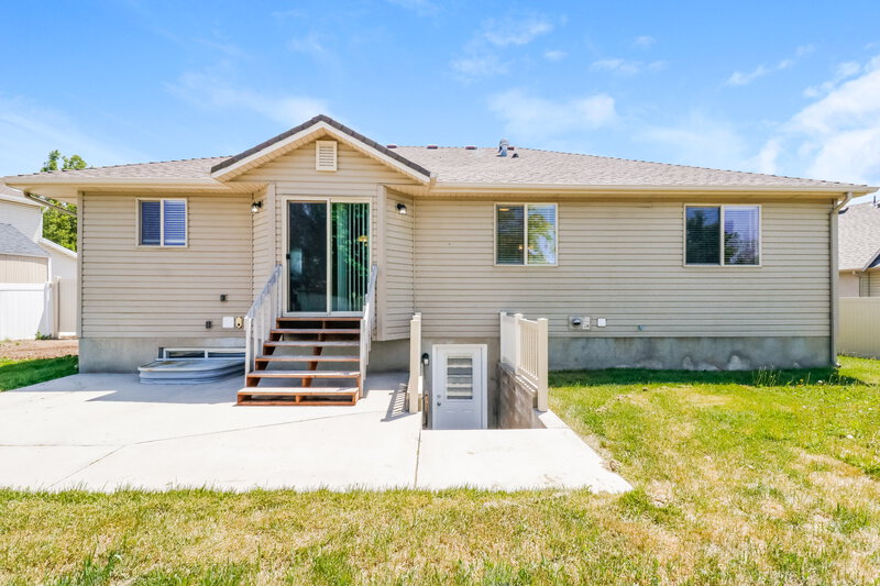 3,030/Mo, 817 N 600 W Kaysville, UT 84037 Misc View 14