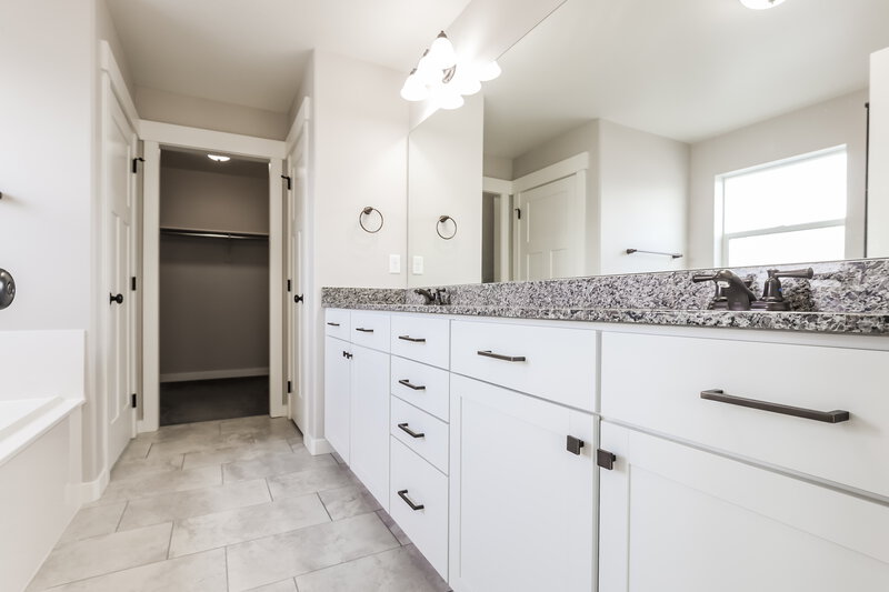 2,300/Mo, 7891 N Bridleway Rd Eagle Mountain, UT 84005 Misc View 8