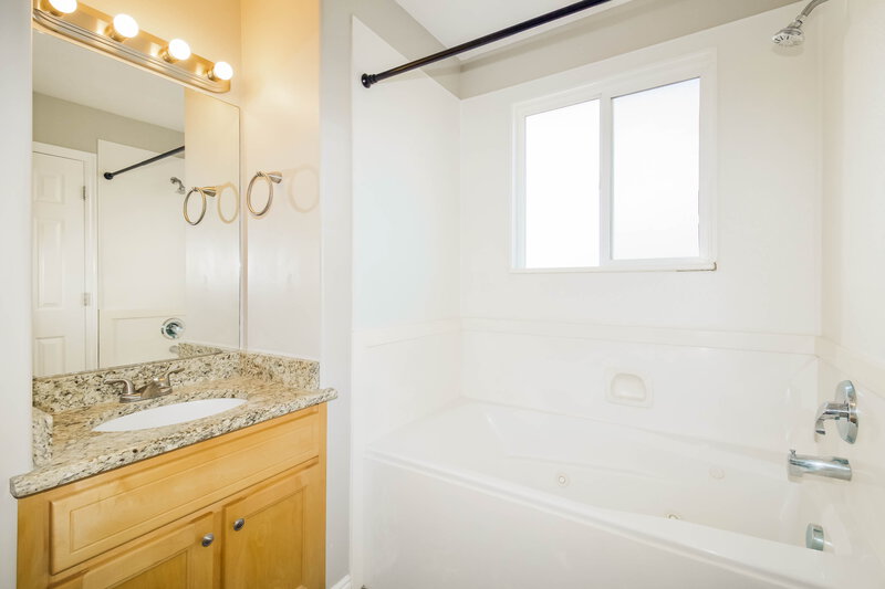 2,525/Mo, 2353 N 400 W Harrisville, UT 84414 Misc View 8