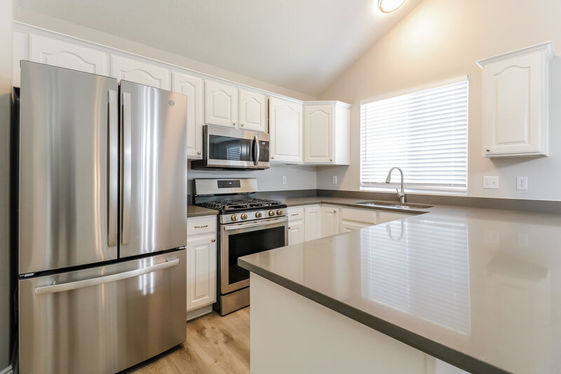 2,820/Mo, 2189 N 50 W Layton, UT 84041 Misc View 4