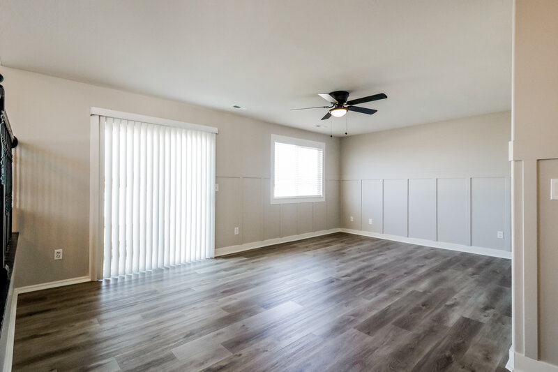 2,720/Mo, 2538 S 75 E Clearfield, UT 84015 Family Room View