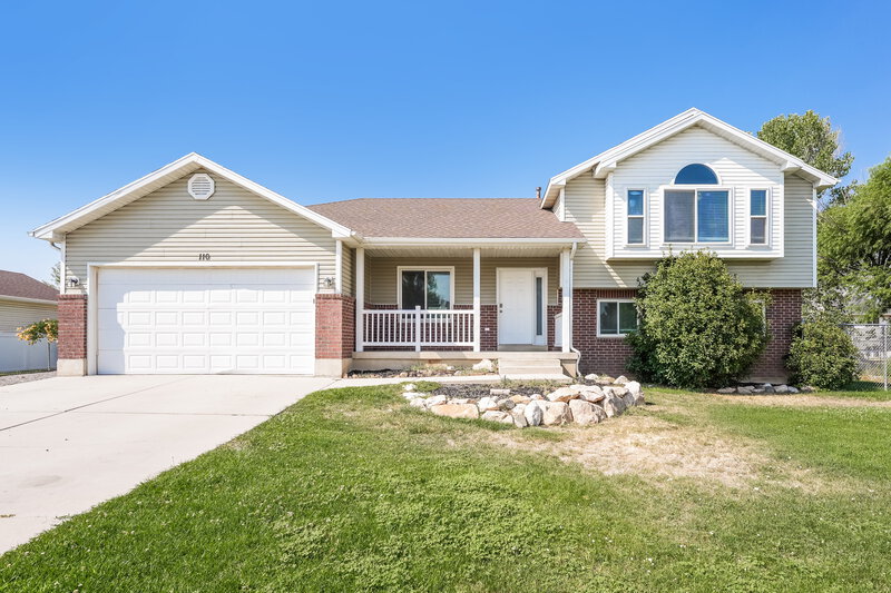 3,170/Mo, 110 E 1175 N Ogden, UT 84404 External View