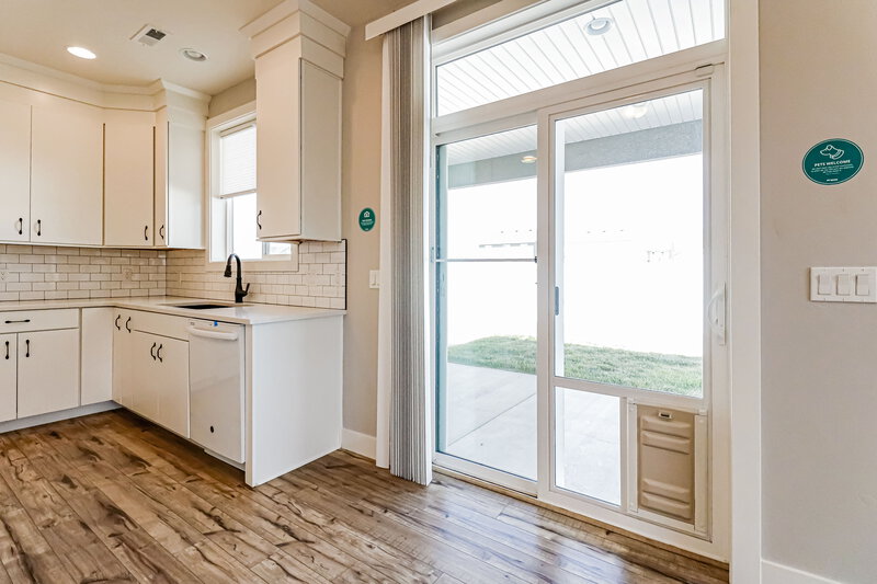 2,815/Mo, 1611 W Parkview Dr Syracuse, UT 84075 Misc View 4