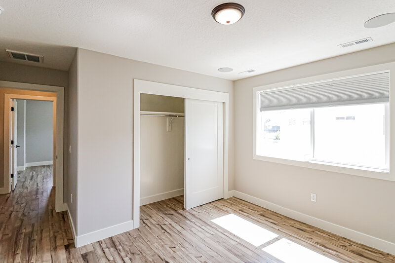 2,815/Mo, 1611 W Parkview Dr Syracuse, UT 84075 Misc View 13