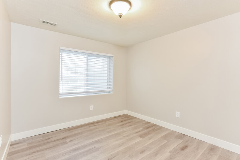 2,140/Mo, 4096 N White Pine Rd Eagle Mountain, UT 84005 Bedroom View