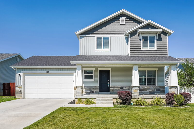 2,455/Mo, 4711 S West Park Dr Roy, UT 84067 External View