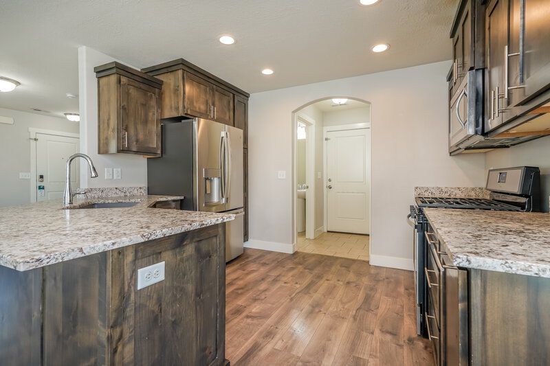 2,455/Mo, 4711 S West Park Dr Roy, UT 84067 Kitchen View