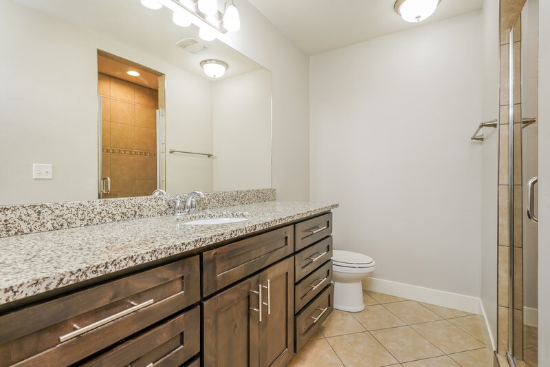2,455/Mo, 4711 S West Park Dr Roy, UT 84067 Main Bathroom View