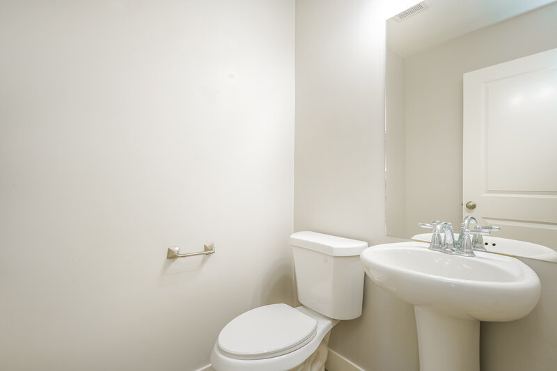 2,455/Mo, 4711 S West Park Dr Roy, UT 84067 Powder Room View