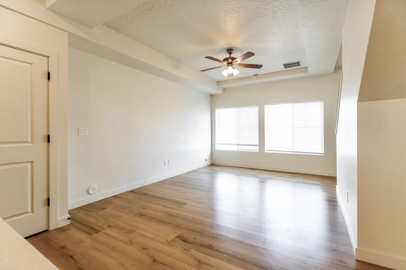 2,045/Mo, 141 E Polaris Dr Unit 186 Saratoga Springs, UT 84045 Misc View 3