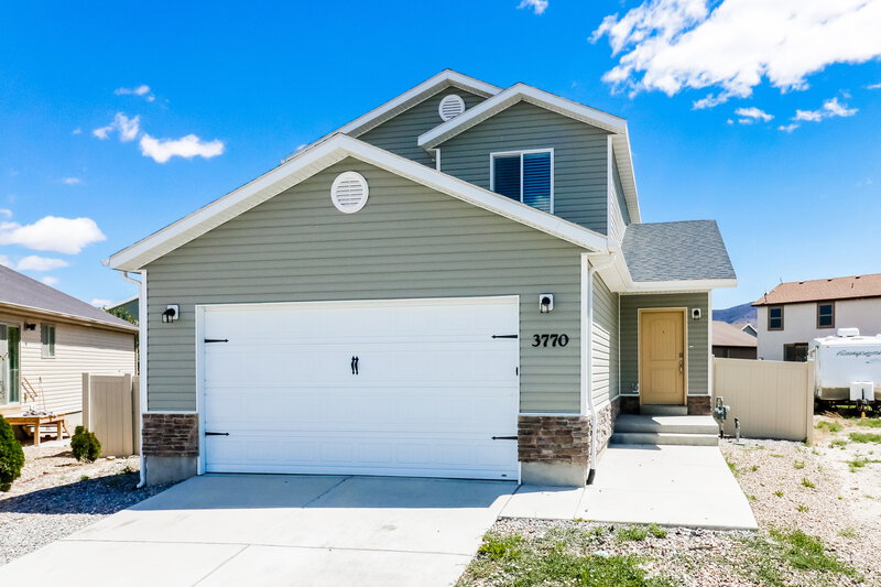 2,075/Mo, 3770 N Downwater St Eagle Mountain, UT 84005 External View