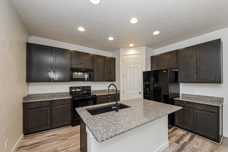 2,470/Mo, 13063 S Summerdale Dr Herriman, UT 84096 Kitchen View