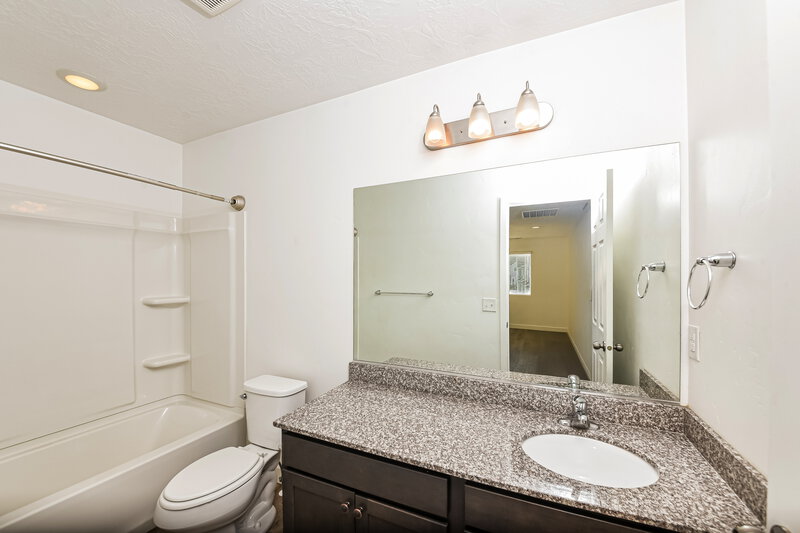 2,470/Mo, 13063 S Summerdale Dr Herriman, UT 84096 Bathroom View