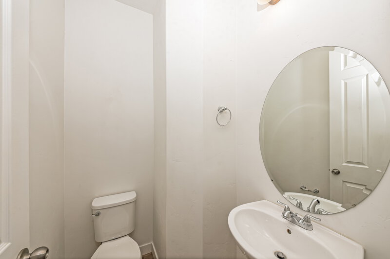 2,470/Mo, 13063 S Summerdale Dr Herriman, UT 84096 Bathroom View 2