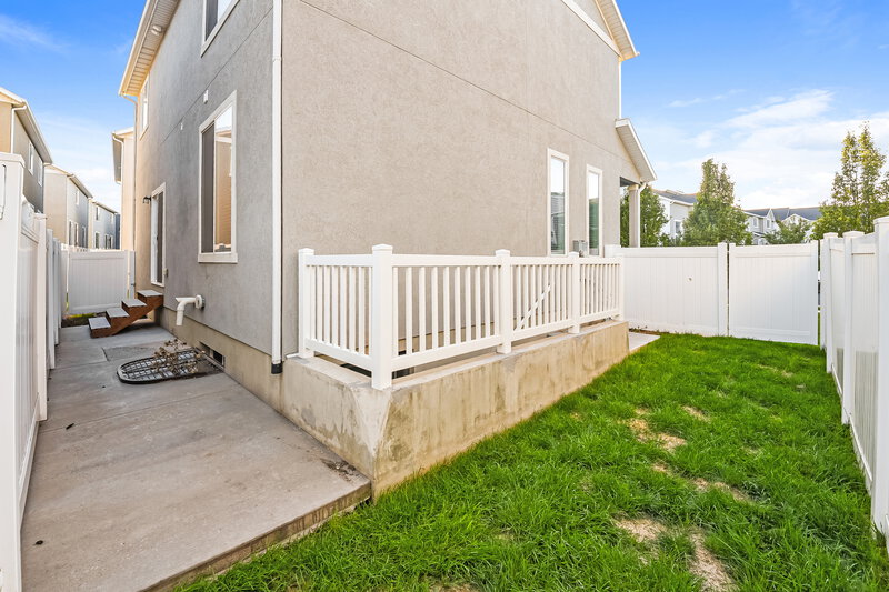 2,470/Mo, 13063 S Summerdale Dr Herriman, UT 84096 Rear View