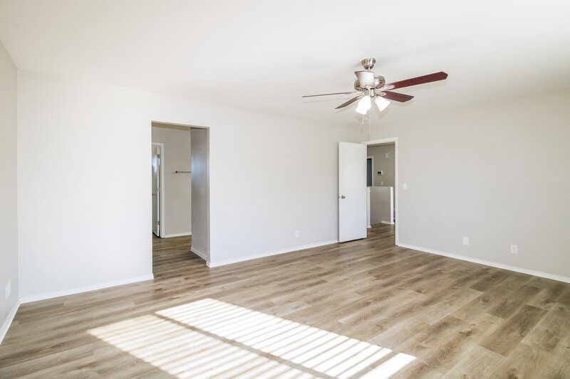 2,295/Mo, 3174 S Hunter Farm Way Salt Lake City, UT 84128 Main Bedroom View