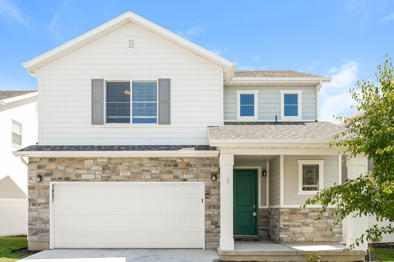 2,290/Mo, 2087 W 3290 S Syracuse, UT 84075 External View