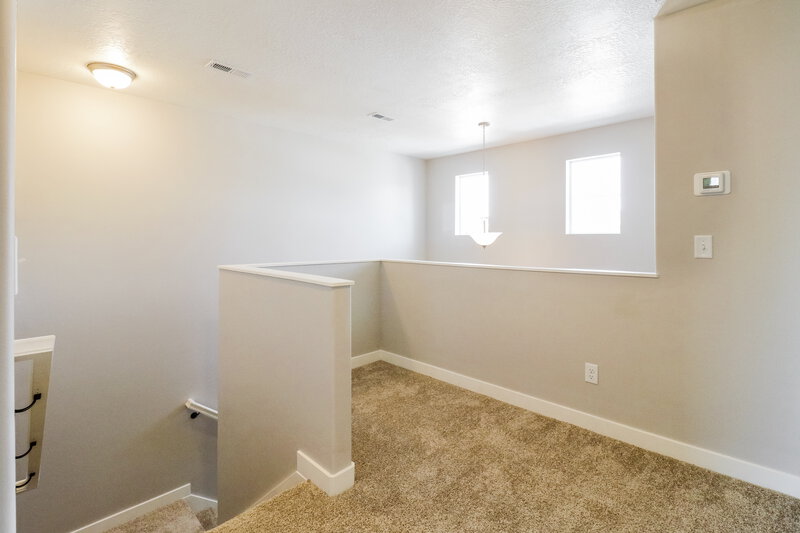 2,860/Mo, 2087 W 3290 S Syracuse, UT 84075 Misc View 6