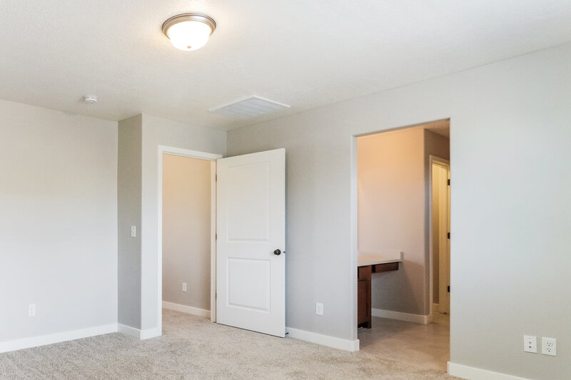 2,860/Mo, 2087 W 3290 S Syracuse, UT 84075 Misc View 9