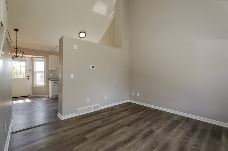 2,350/Mo, 599 Janelle Cove Way Tooele, UT 84074 Living Room View 2
