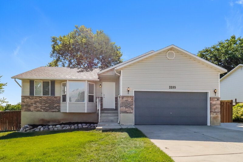 2,680/Mo, 2235 N 490 W Lehi, UT 84043 External View