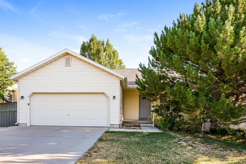 2,165/Mo, 4049 E Sioux St Eagle Mountain, UT 84005 External View