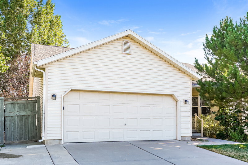 2,165/Mo, 4049 E Sioux St Eagle Mountain, UT 84005 Front View
