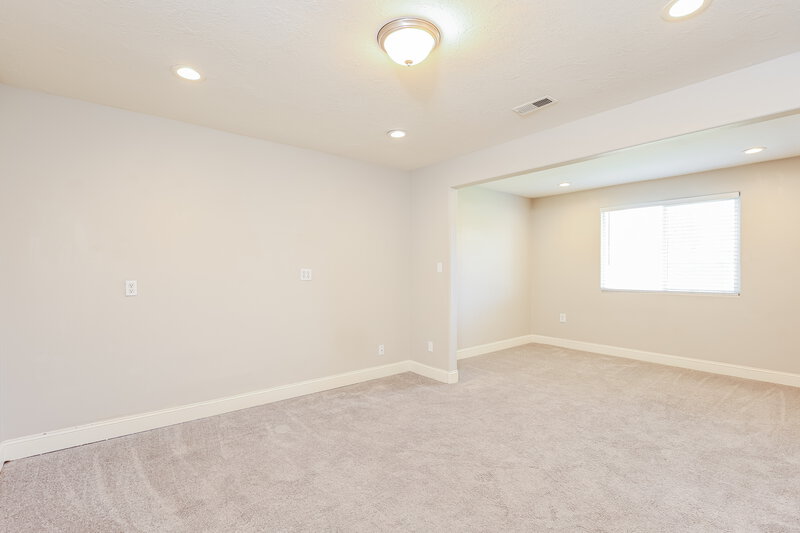 2,285/Mo, 3056 W 1010 N Provo, UT 84601 Misc View