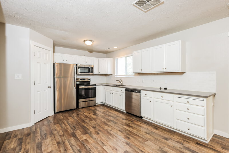 2,285/Mo, 3056 W 1010 N Provo, UT 84601 Misc View 4