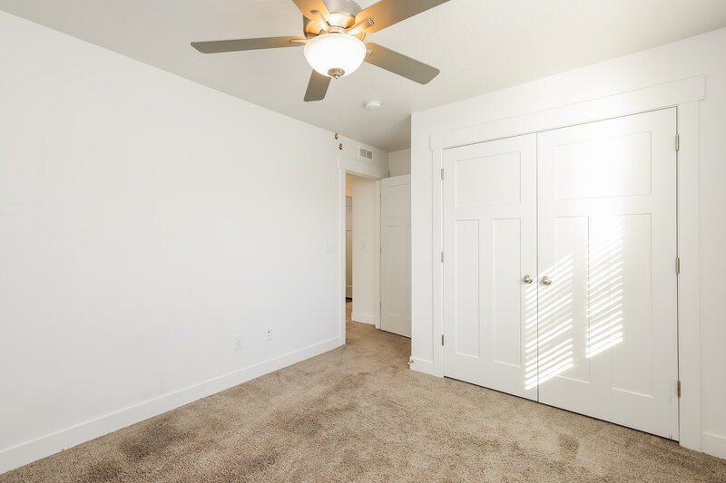 1,860/Mo, 4762 E Lake Corner Dr Eagle Mountain, UT 84005 Bedroom View 3