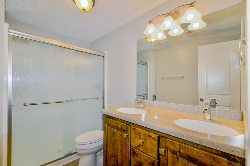 2,680/Mo, 1484 E 1230 S Provo, UT 84606 Bathroom View 2