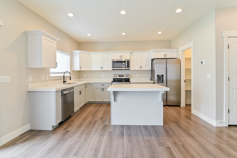 2,510/Mo, 4816 E Hidden Steppe Bnd Eagle Mountain, UT 84005 Misc View 3