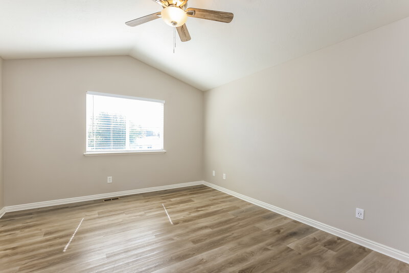 2,745/Mo, 874 N Main St Orem, UT 84057 Bedroom View