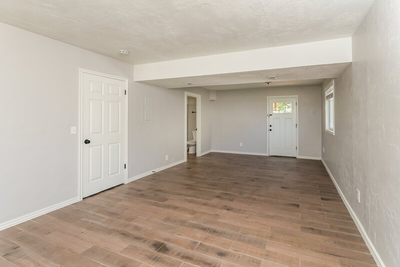 2,120/Mo, 486 W 225 N Clearfield, UT 84015 Family Room View