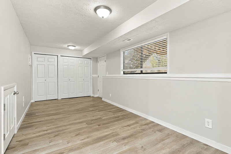 2,610/Mo, 2499 N 1050 W Clinton, UT 84015 Family Room View