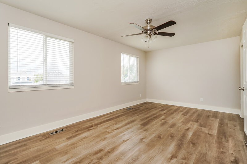 2,390/Mo, 1805 N 225 W Layton, UT 84041 Main Bedroom View