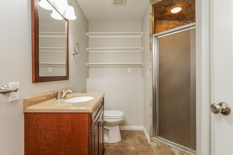 2,390/Mo, 1805 N 225 W Layton, UT 84041 Bathroom View