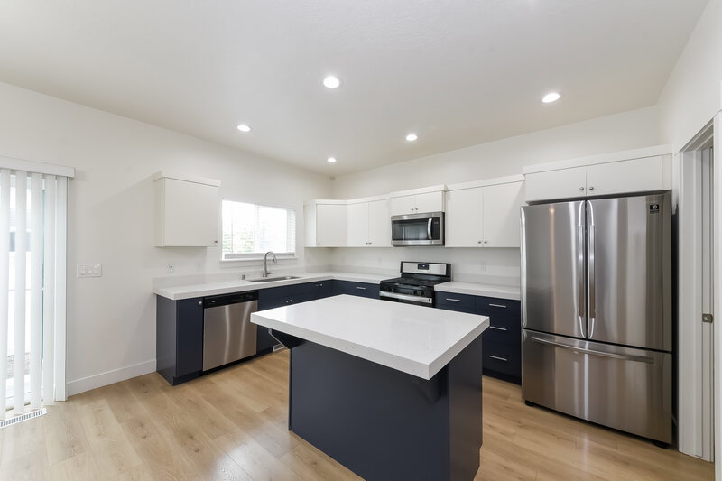 2,390/Mo, 4907 E Breezy Patch Rd Eagle Mountain, UT 84005 Kitchen View 2