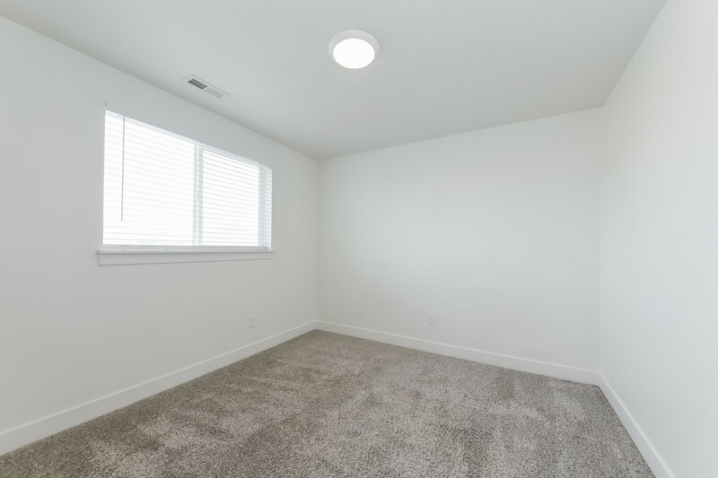 2,390/Mo, 4907 E Breezy Patch Rd Eagle Mountain, UT 84005 Bedroom View 3