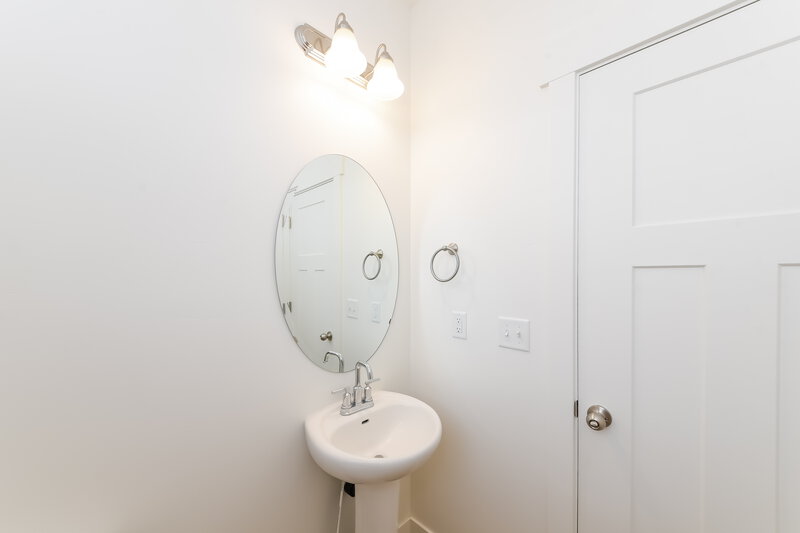 2,390/Mo, 4907 E Breezy Patch Rd Eagle Mountain, UT 84005 Bathroom View